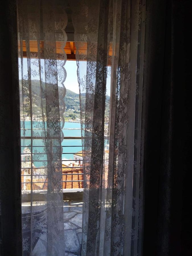 הוילה סקופלוס טאון Kastro House מראה חיצוני תמונה